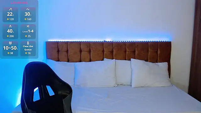 alexiaaross online show from 10/04/25, 10:19