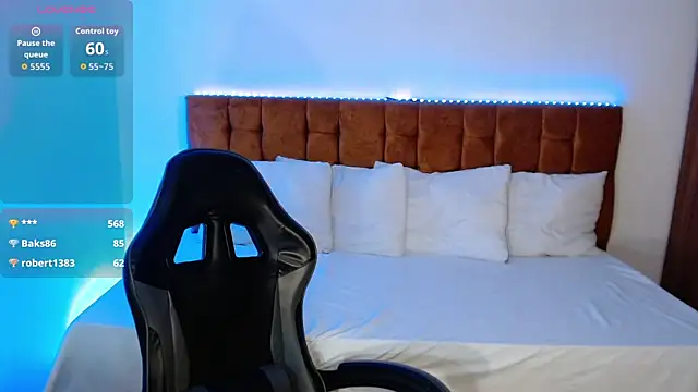 alexiaaross online show from 10/26/25, 07:14