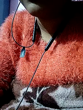 Snapshot of ruhi2003 chatting on 12/17/24, 05:15 ruhi2003 online show from 12/17/24, 05:15