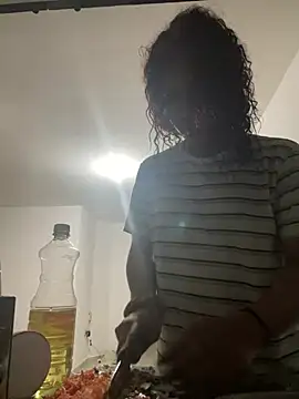 Snapshot of zahrivk1 chatting on 02/24/25, 06:05 zahrivk1 online show from 02/24/25, 06:05