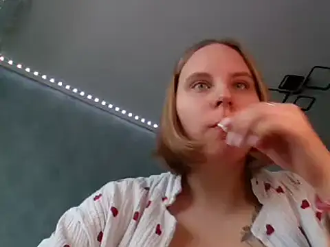 Thalia  Star online show from 01/04/25, 08:49