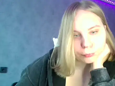 Thalia  Star online show from 01/14/25, 08:31