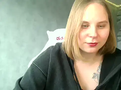 Thalia  Star online show from 01/18/25, 08:31