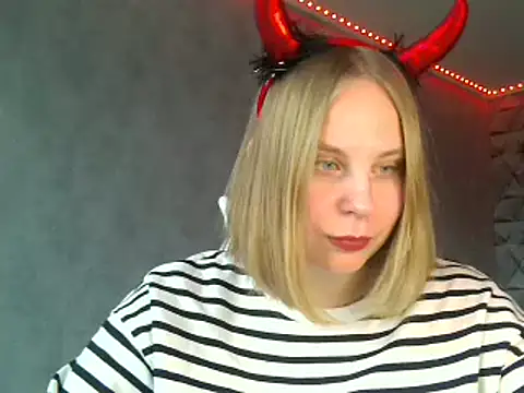 Thalia  Star online show from 01/19/25, 12:17