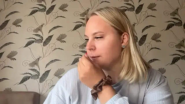 Thalia  Star online show from 09/26/25, 10:19