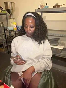 choclatepeaach online show from 01/12/26, 12:32