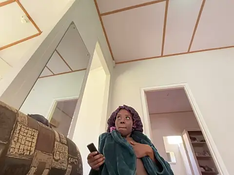 choclatepeaach online show from 02/14/26, 05:10