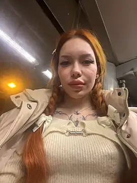 Snapshot of babydolll chatting on 01/15/25, 06:08 babydolll online show from 01/15/25, 06:08