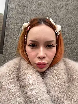 Snapshot of babydolll chatting on 02/06/25, 10:37 babydolll online show from 02/06/25, 10:37