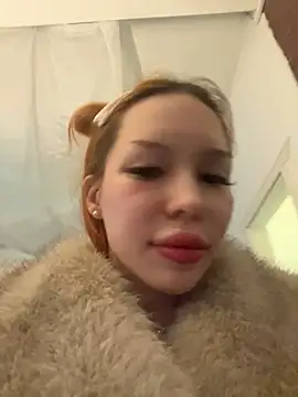 Snapshot of babydolll chatting on 02/10/25, 05:41 babydolll online show from 02/10/25, 05:41