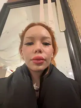 Snapshot of babydolll chatting on 02/23/25, 01:10 babydolll online show from 02/23/25, 01:10