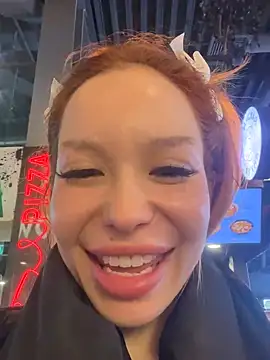 Snapshot of babydolll chatting on 02/27/25, 10:15 babydolll online show from 02/27/25, 10:15