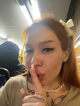 Snapshot of babydolll chatting on 03/05/25, 05:18 babydolll online show from 03/05/25, 05:18