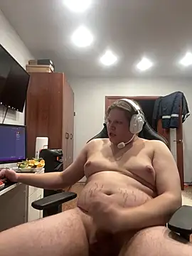 Snapshot of big_boy163 chatting on 12/14/25, 04:56 big boy163 online show from 12/14/25, 04:56