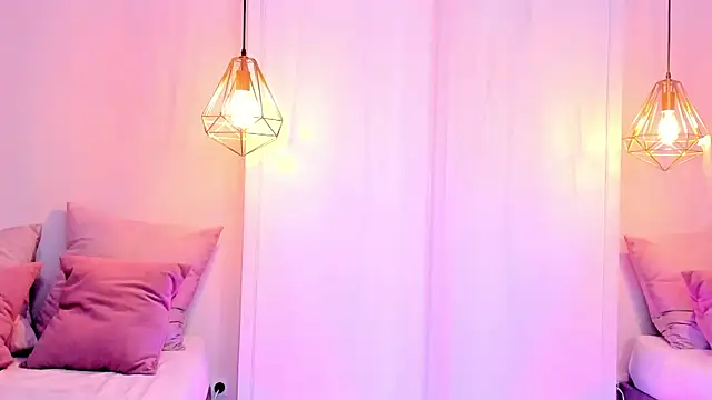 mallie quinn online show from 12/25/24, 05:15