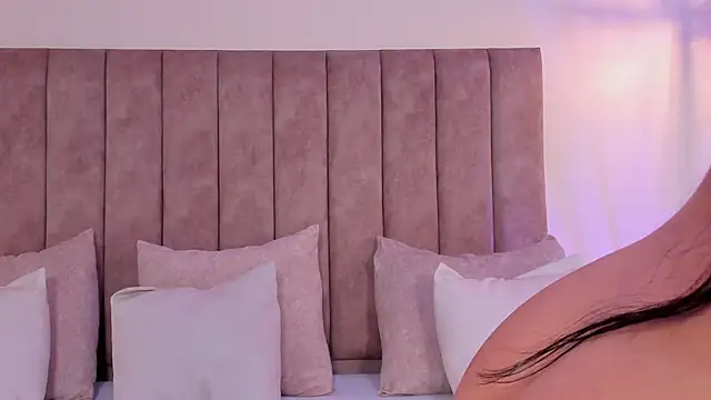 mallie quinn online show from 04/10/26, 01:16