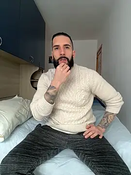 Snapshot of Gioeltoro89 chatting on 01/18/25, 11:43 Gioeltoro89 online show from 01/18/25, 11:43