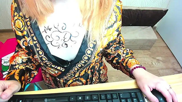 Miss Elsa  online show from 02/17/25, 06:31