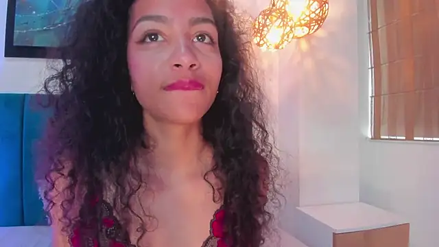 AntonellaHall  online show from 03/04/25, 03:04