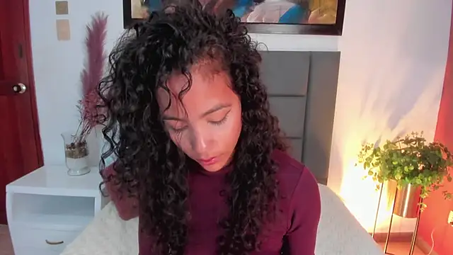 AntonellaHall  online show from 03/14/25, 04:09