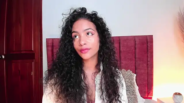 AntonellaHall  online show from 09/17/25, 12:18