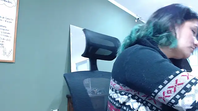 gigiqueen 18 online show from 03/14/26, 11:54