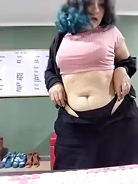 gigiqueen 18 online show from 04/09/26, 05:51