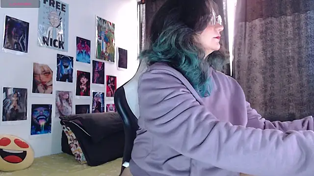 Snapshot of gigiqueen_18 chatting on 07/02/26, 02:01 gigiqueen 18 online show from 07/02/26, 02:01