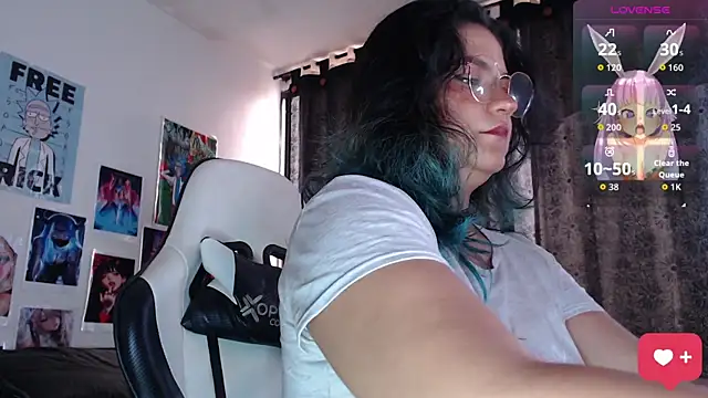 Snapshot of gigiqueen_18 chatting on 07/05/26, 08:49 gigiqueen 18 online show from 07/05/26, 08:49