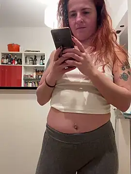 Snapshot of Nala_95 chatting on 12/04/24, 08:18 Nala 95 online show from 12/04/24, 08:18