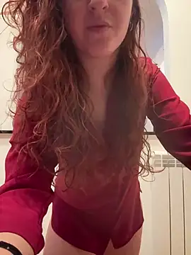 Snapshot of Nala_95 chatting on 12/16/24, 11:12 Nala 95 online show from 12/16/24, 11:12