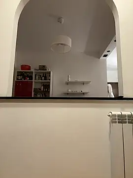 Snapshot of Nala_95 chatting on 12/18/24, 08:25 Nala 95 online show from 12/18/24, 08:25