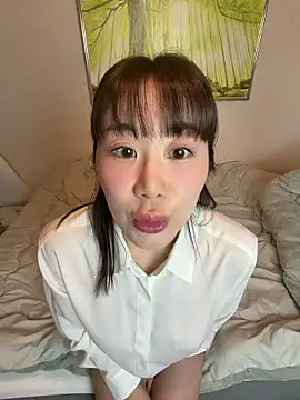 Snapshot of sariko0627 chatting on 05/12/26, 03:03 sariko0627 online show from 05/12/26, 03:03