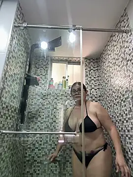 Snapshot of AntonellaAlondra4 chatting on 06/10/26, 04:06 AntonellaAlondra4 online show from 06/10/26, 04:06