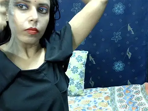Pramila Manish online show from 07/23/26, 02:15