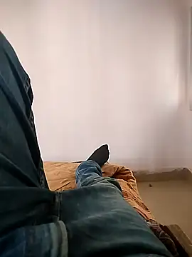 Snapshot of Sanjaysharmarbl chatting on 03/19/25, 08:34 Sanjaysharmarbl online show from 03/19/25, 08:34