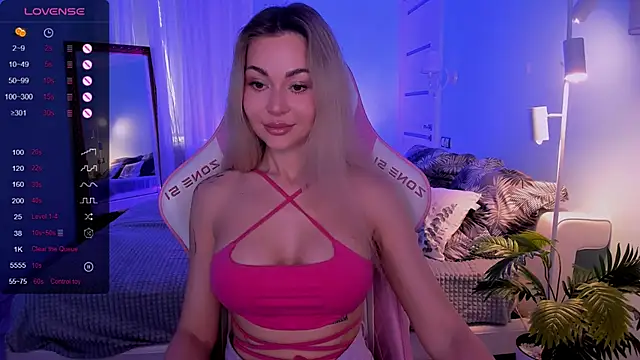 AdeleRoberts online show from 04/23/26, 01:51