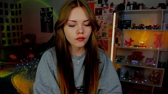 AkiraKatsu online show from 04/04/26, 10:46