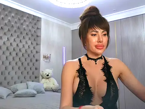 TianaPosh online show from 02/23/25, 08:22