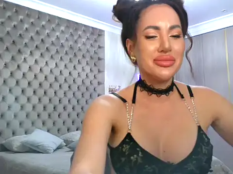 TianaPosh online show from 03/20/25, 09:02