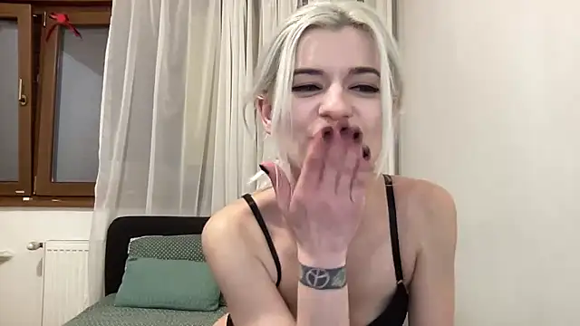 Onika Love online show from 03/28/26, 05:01