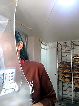 Snapshot of Alisson_420 chatting on 11/16/25, 03:28 Alisson 420 online show from 11/16/25, 03:28