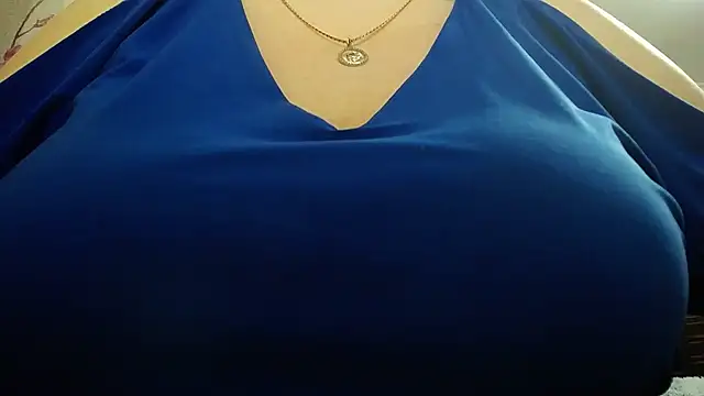 Snapshot of Lady_Boom_Wild_ chatting on 12/21/24, 01:21 Lady Boom Wild online show from 12/21/24, 01:21