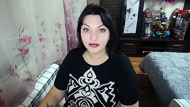 Snapshot of Lady_Boom_Wild_ chatting on 12/23/24, 07:41 Lady Boom Wild online show from 12/23/24, 07:41