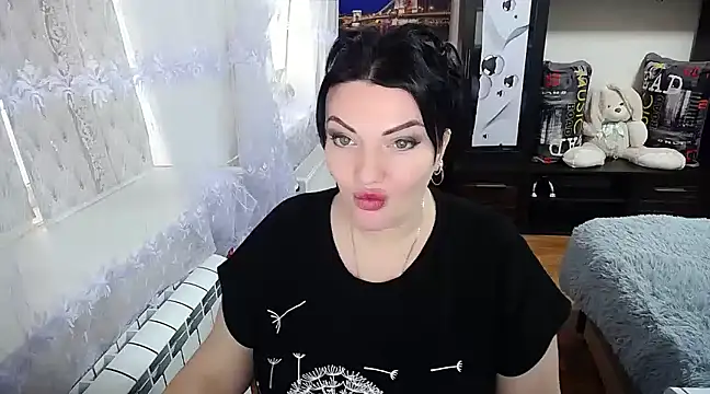 Snapshot of Lady_Boom_Wild_ chatting on 01/28/25, 10:34 Lady Boom Wild online show from 01/28/25, 10:34