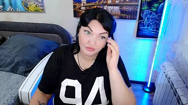 Snapshot of Lady_Boom_Wild_ chatting on 09/18/25, 04:42 Lady Boom Wild online show from 09/18/25, 04:42