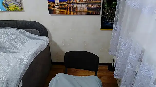 Snapshot of Lady_Boom_Wild_ chatting on 10/06/25, 06:11 Lady Boom Wild online show from 10/06/25, 06:11