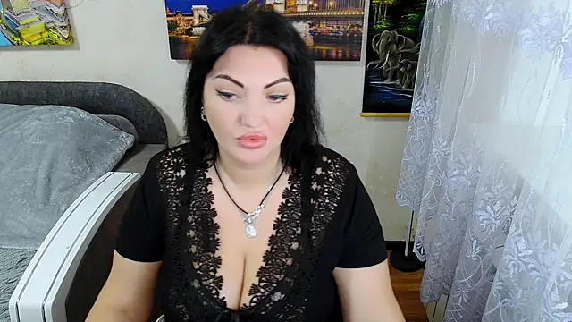 Snapshot of Lady_Boom_Wild_ chatting on 10/07/25, 06:43 Lady Boom Wild online show from 10/07/25, 06:43