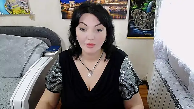 Snapshot of Lady_Boom_Wild_ chatting on 10/25/25, 04:13 Lady Boom Wild online show from 10/25/25, 04:13