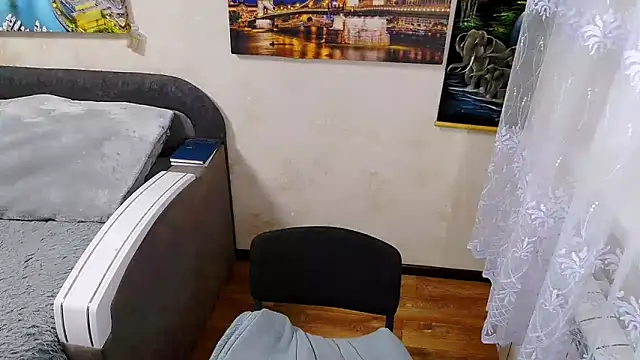 Snapshot of Lady_Boom_Wild_ chatting on 11/08/25, 06:51 Lady Boom Wild online show from 11/08/25, 06:51